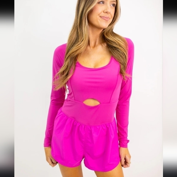 Boutique Athletic Long Sleeved Romper - Magenta Pink size small - Picture 5 of 7